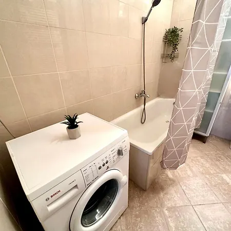 Apartment Center With Balcony Budapest