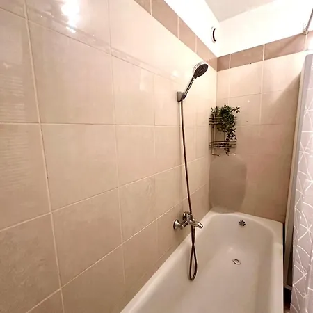 Apartment Center With Balcony Budapest