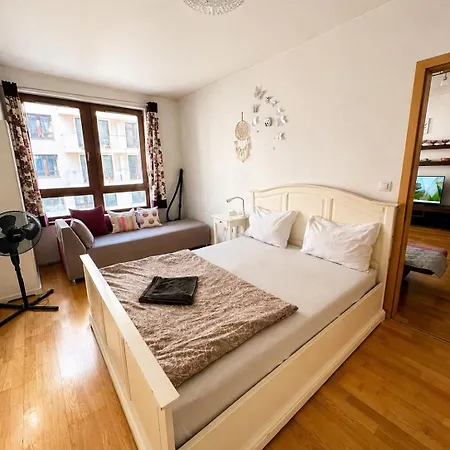 Appartement Gozsdu Court Balcony