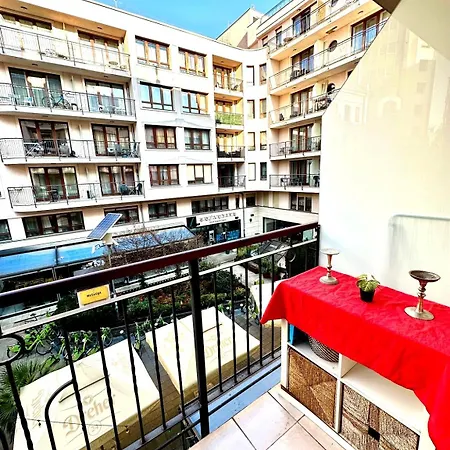 Center With Balcony Apartament Budapeszt